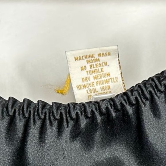 Victoria's Secret Slip - Picture 6 of 7